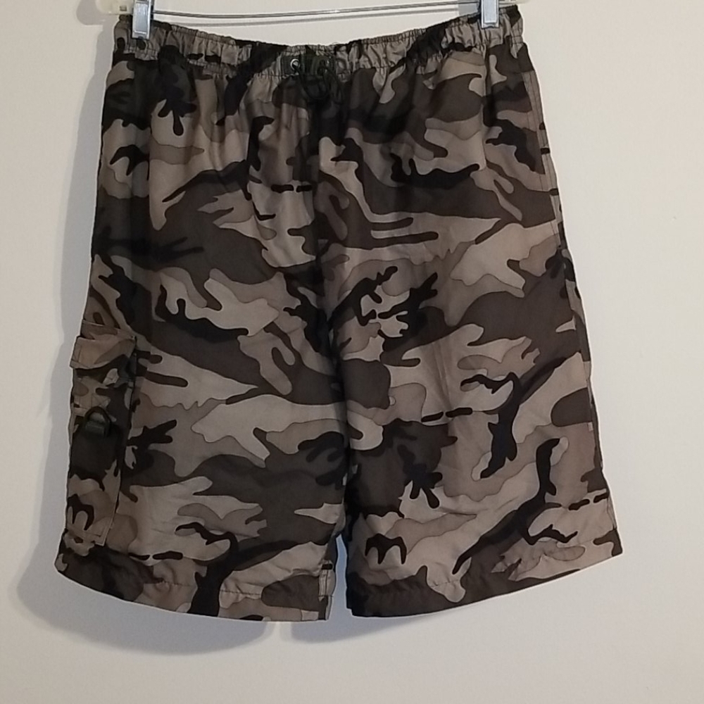 Hp🕺💃Athletic works army camouflage,board shorts